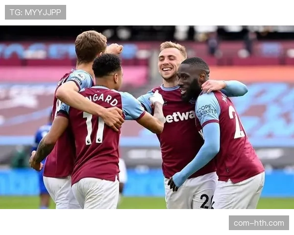 英超焦点：桑德兰9轮5胜跃居次席，保级任务半程可期